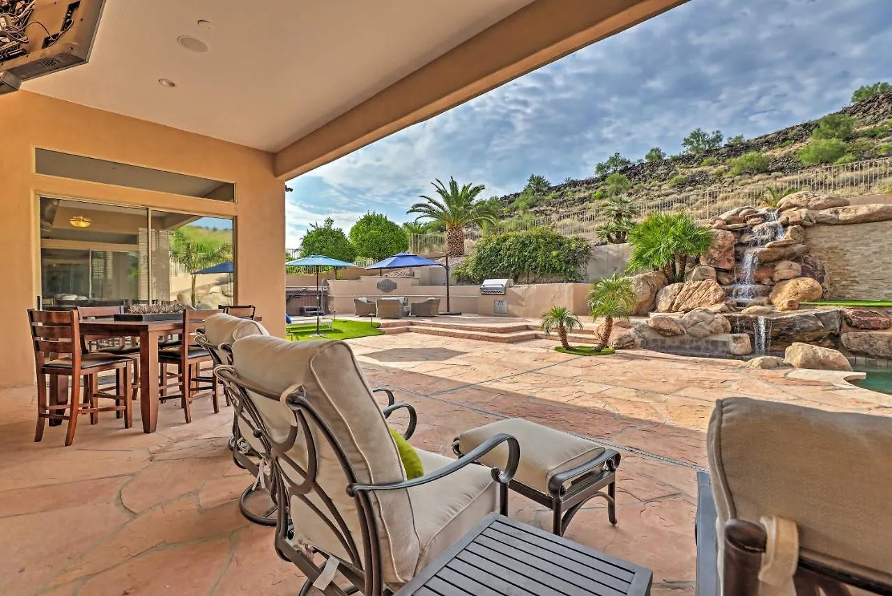 Pet-Friendly Glendale Oasis With Pool And Hot Tub! Villa Phoenix Semesterbostad