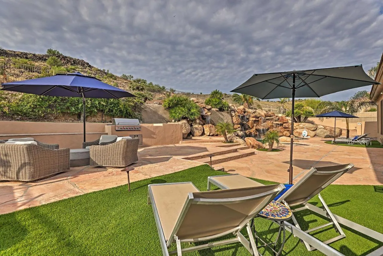Semesterbostad Pet-Friendly Glendale Oasis With Pool And Hot Tub! Villa Phoenix USA