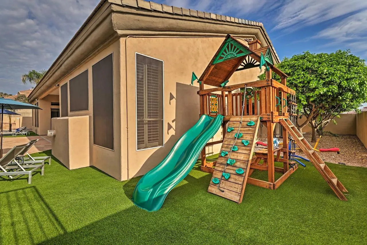 Semesterbostad Pet-Friendly Glendale Oasis With Pool And Hot Tub! Villa Phoenix