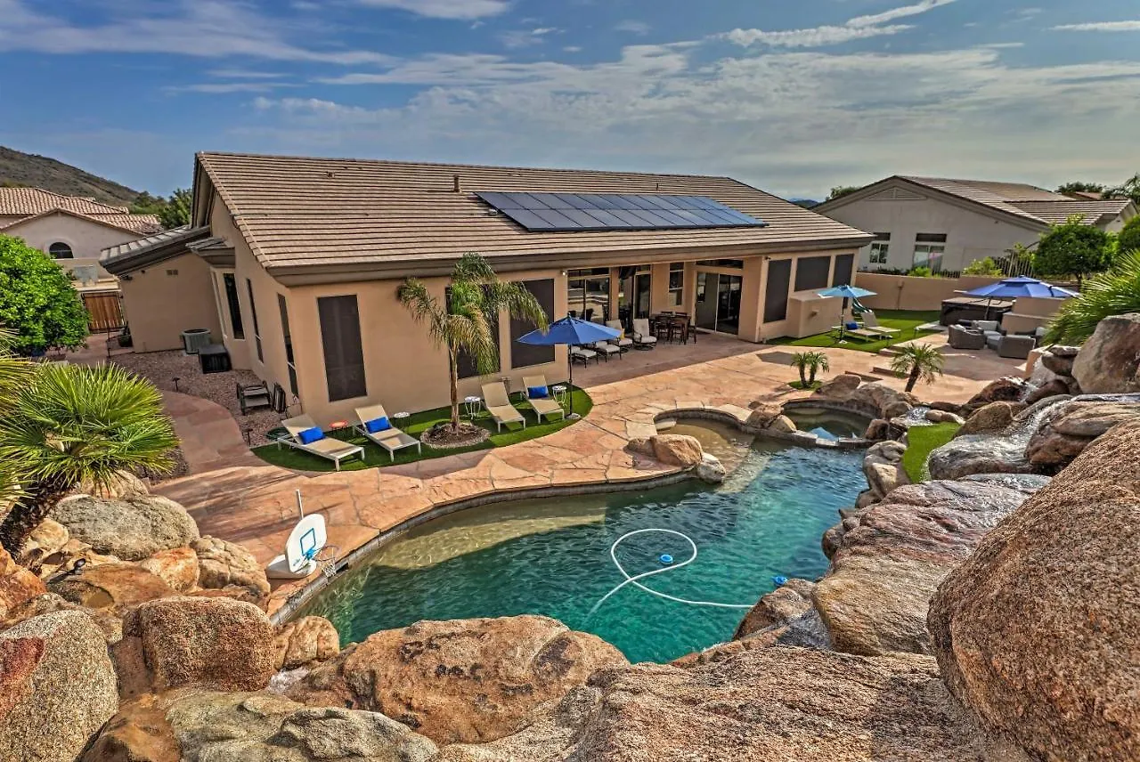 Pet-Friendly Glendale Oasis With Pool And Hot Tub! Villa Phoenix Semesterbostad