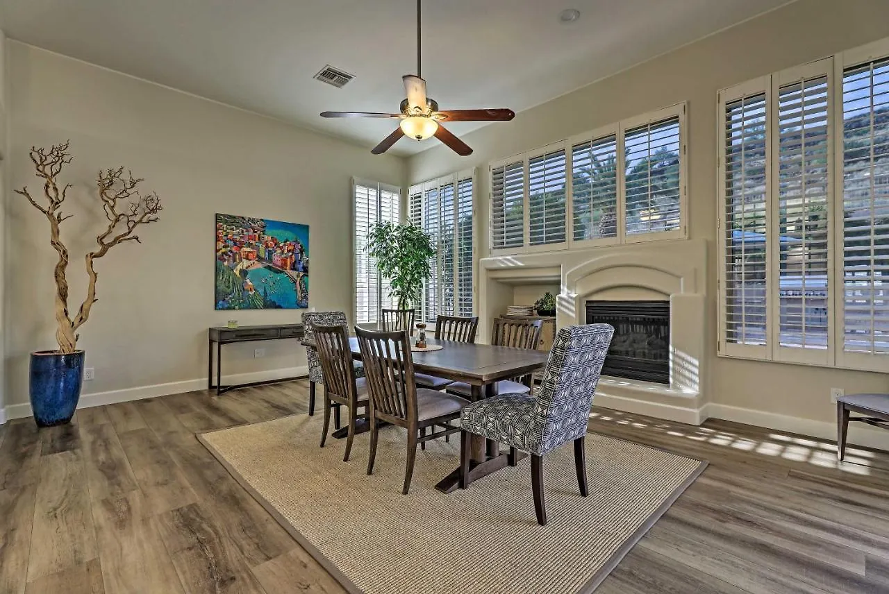 Semesterbostad Pet-Friendly Glendale Oasis With Pool And Hot Tub! Villa Phoenix USA