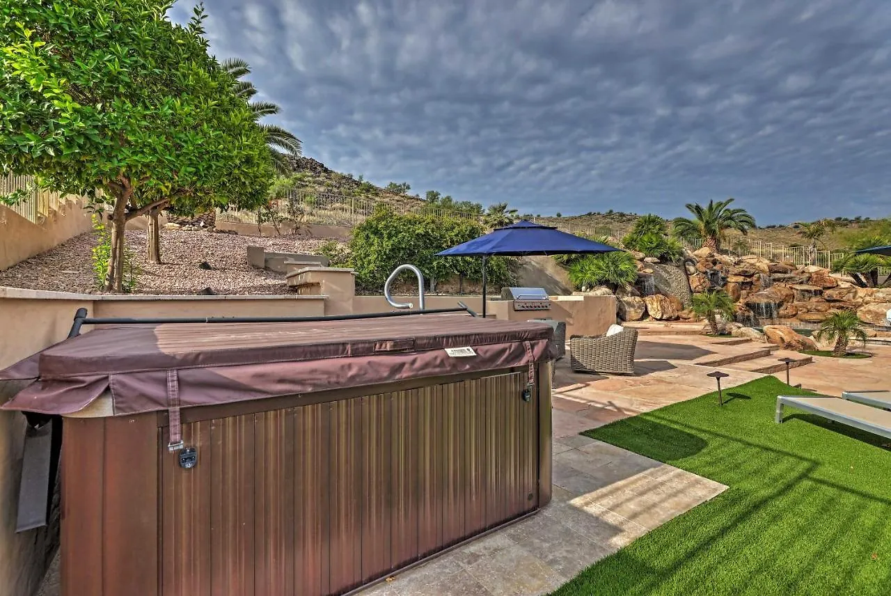 Pet-Friendly Glendale Oasis With Pool And Hot Tub! Villa Phoenix Semesterbostad