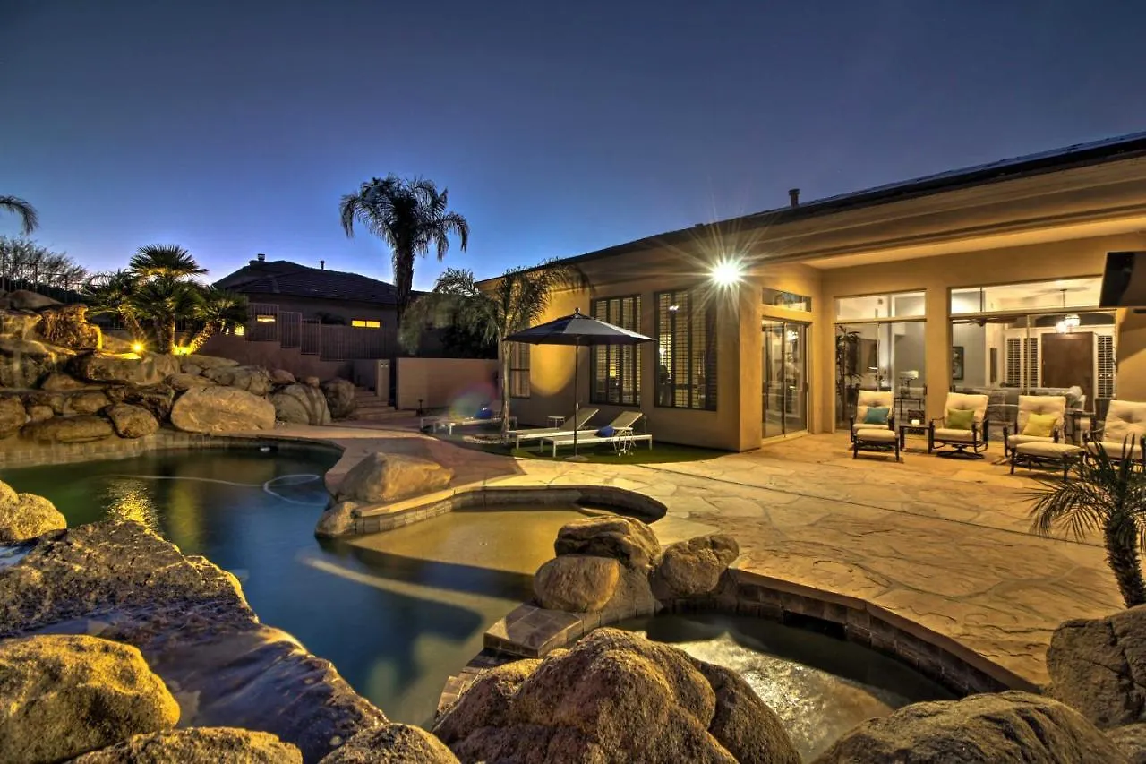 Semesterbostad Pet-Friendly Glendale Oasis With Pool And Hot Tub! Villa Phoenix USA