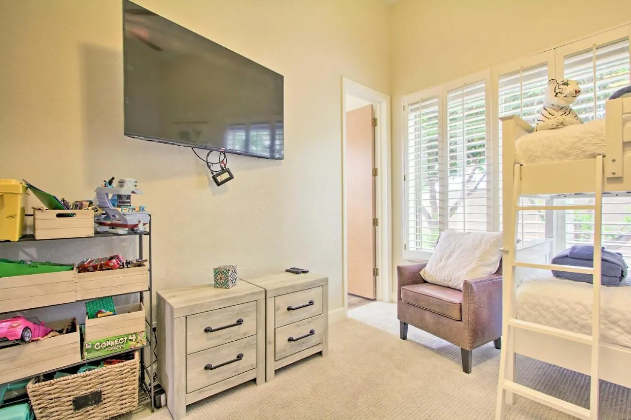 Pet-Friendly Glendale Oasis With Pool And Hot Tub! Villa Phoenix